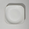 Тарелка фарфоровая квадратная «Золотая линия», 18×3,5 см, цвет белый