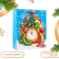 Новый год. Пакет подарочный  Куранты , 18 х 22,3 х 10 см.