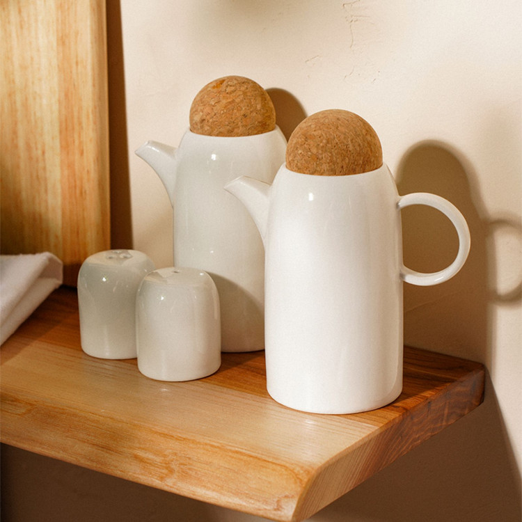 Набор фарфоровый для специй и соусов на деревянной подставке SL Home «Тренто», 5 предметов: 2 соусника 340 мл, 2 банки для специй 60 мл, подставка Набор фарфоровый для специй и соусов на деревянной подставке SL Home «Тренто», 5 предметов: 2 соусника 340 мл, 2 банки для специй 60 мл, подставка