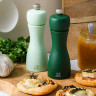 Набор из 2 зеленых мельниц для специй «Таити»