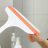 Водосгон с нескользящей ручкой Raccoon Orange