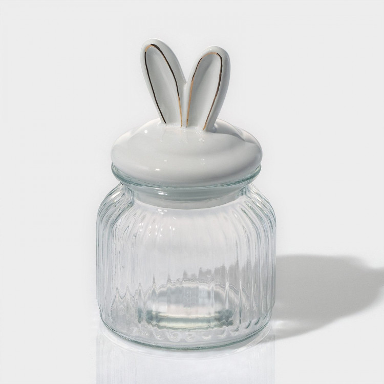 Стеклянная банка для сыпучих продуктов с белой керамической крышкой «Зайка в золотом» (600 мл.) 
