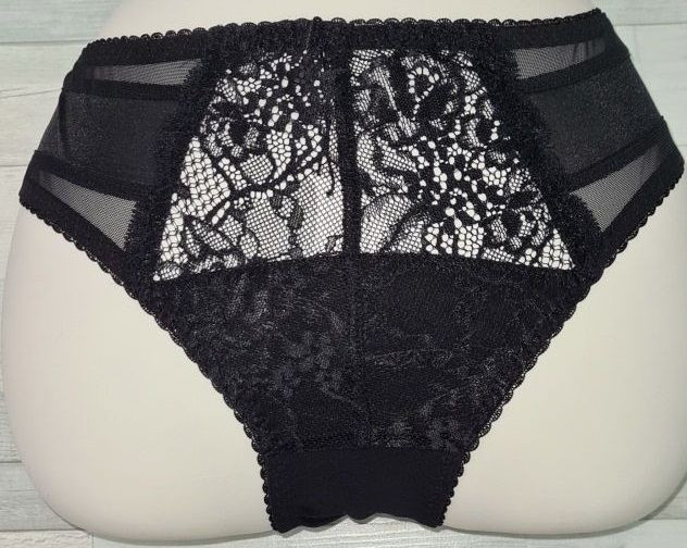 Женские трусики-слипы из эластичного кружева 